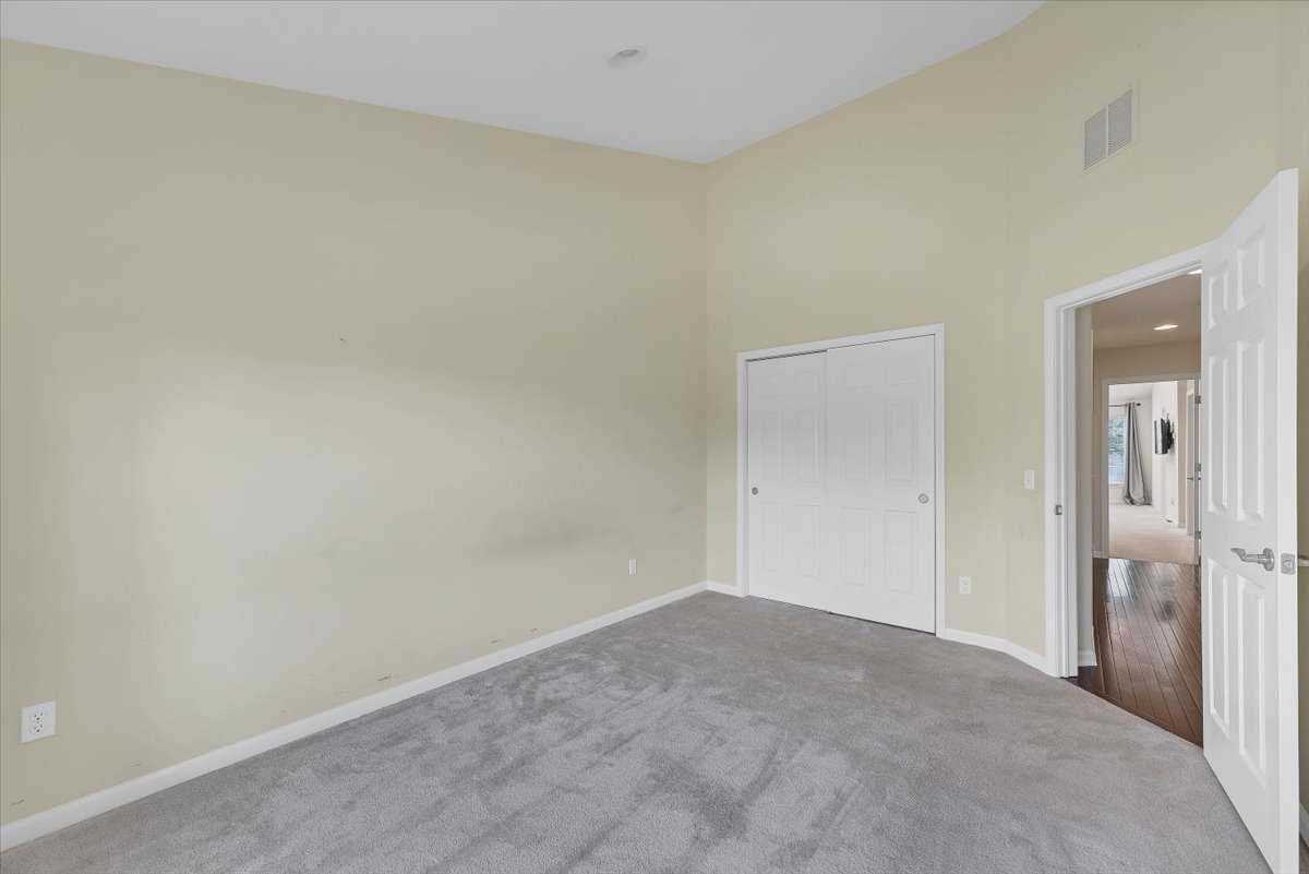 2507 Sylvan Loop Fishkill, NY 12590 - Photo 16 of 37