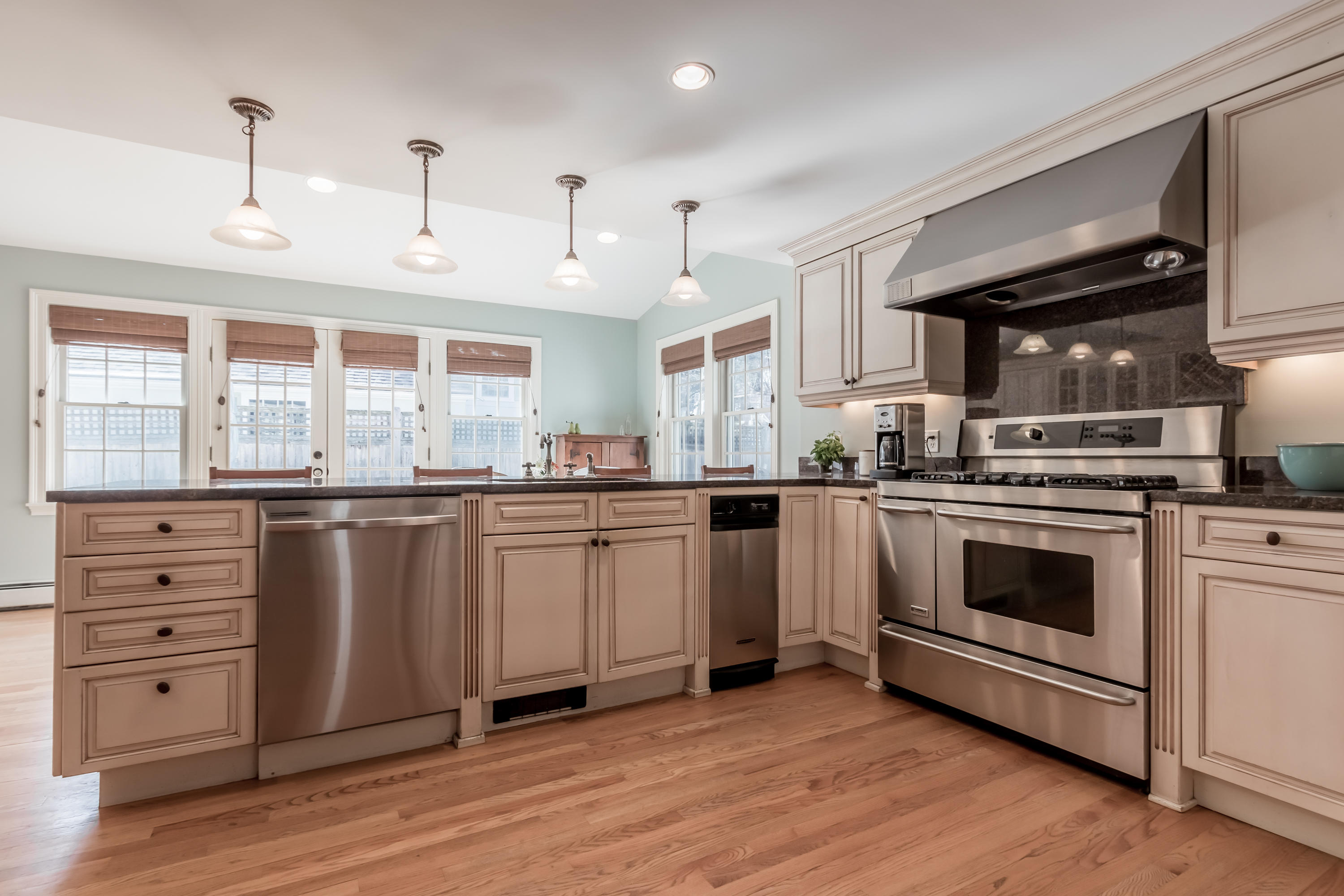 30 Forest Road Cape Elizabeth, ME 04107 - Photo 4 of 75 20210323rf-71018