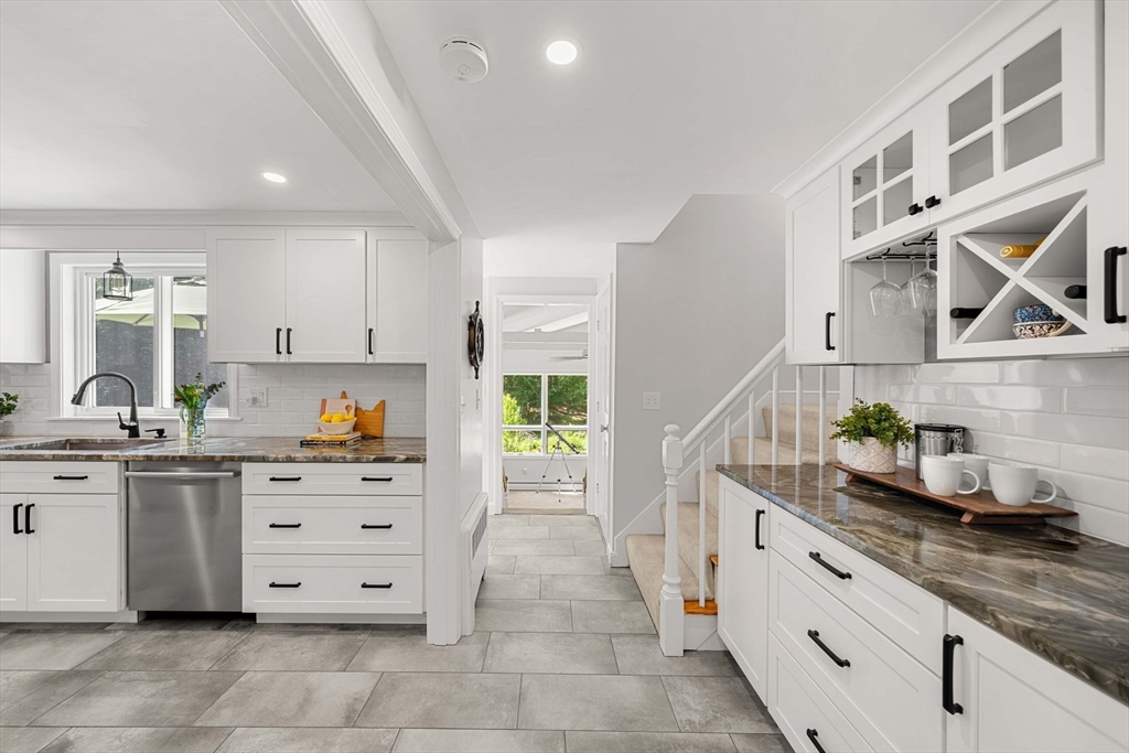 9 Towne Road Boxford, MA 01921 - Photo 8 of 40