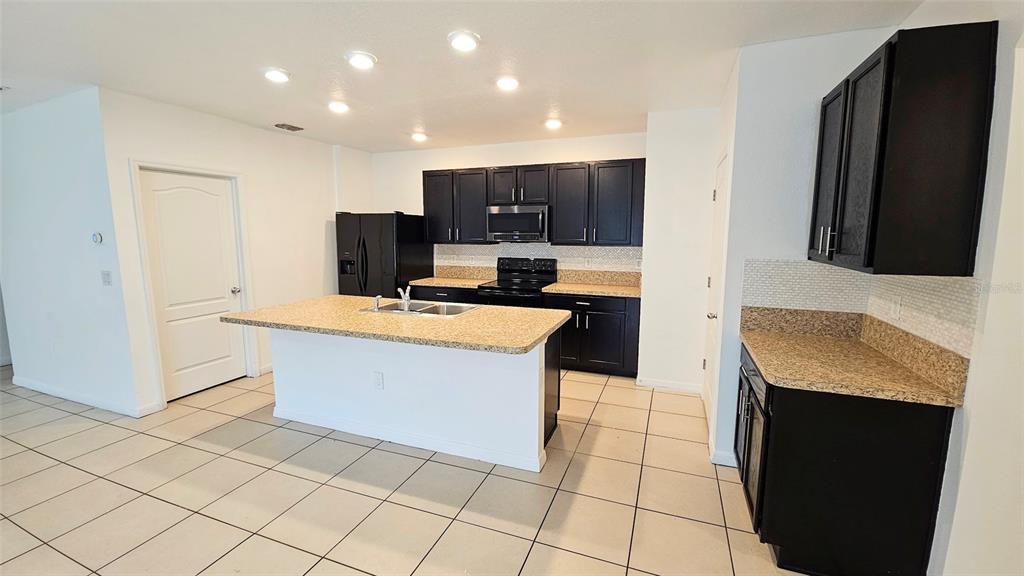 1724 Ranger Highlands Road Kissimmee, FL 34744 - Photo 5 of 53