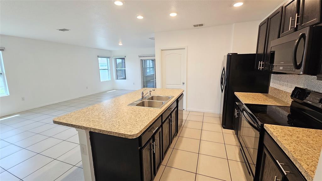 1724 Ranger Highlands Road Kissimmee, FL 34744 - Photo 6 of 53