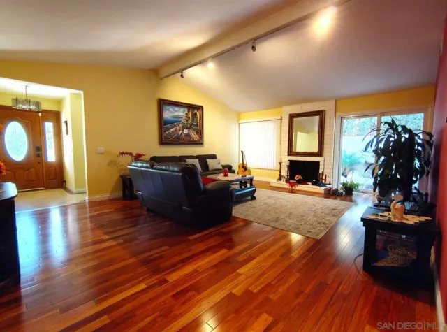 $1,249,000 | 14491 Pinewood Road, Tustin, CA 92780