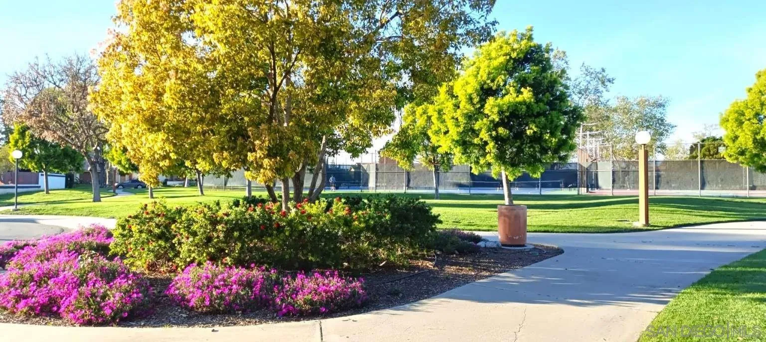 14491 Pinewood Road Tustin, CA 92780 - Photo 33 of 35