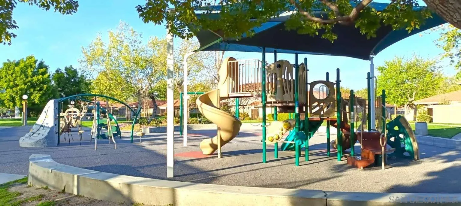 14491 Pinewood Road Tustin, CA 92780 - Photo 35 of 35