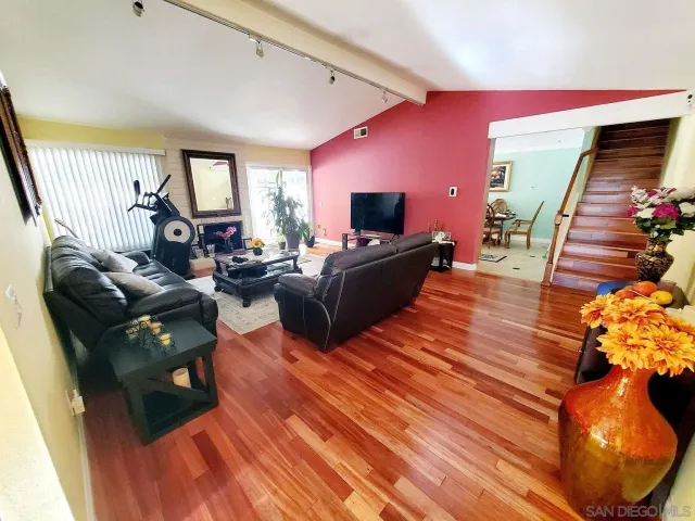 $1,249,000 | 14491 Pinewood Road, Tustin, CA 92780