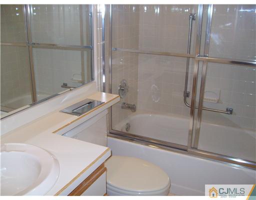 47 F Winthrop Road Monroe Township, NJ 08831 - Photo 9 of 9 Gallery Image 9
