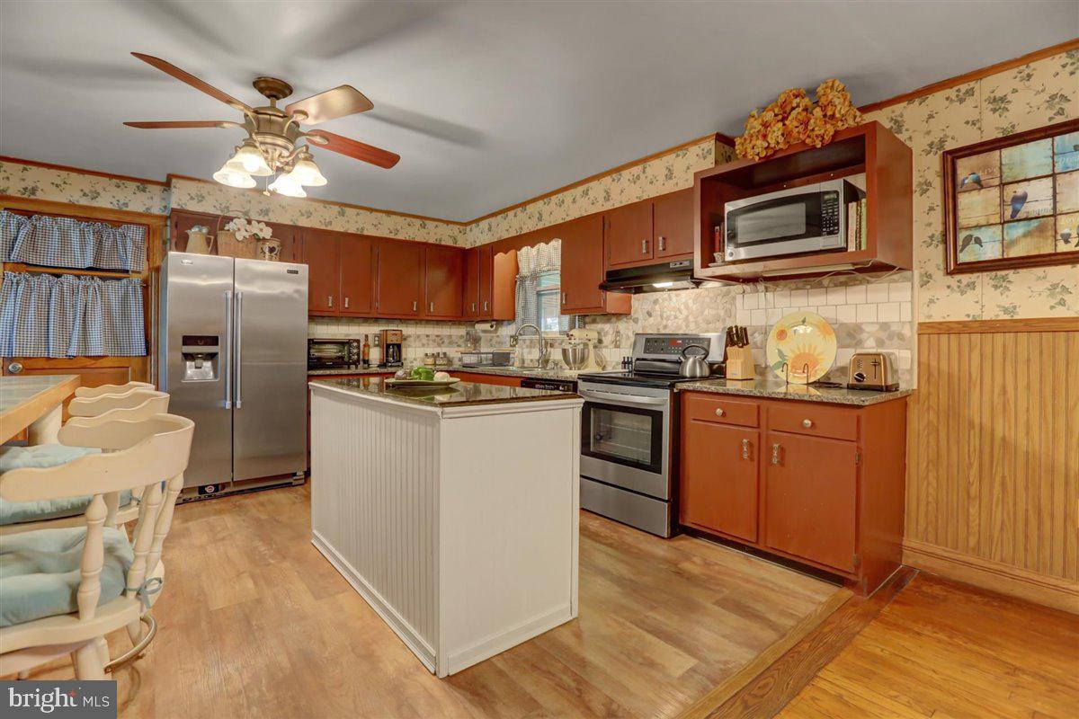 188 Heffelfinger Road Lebanon, PA 17046 - Photo 4 of 34 Gallery Image 4