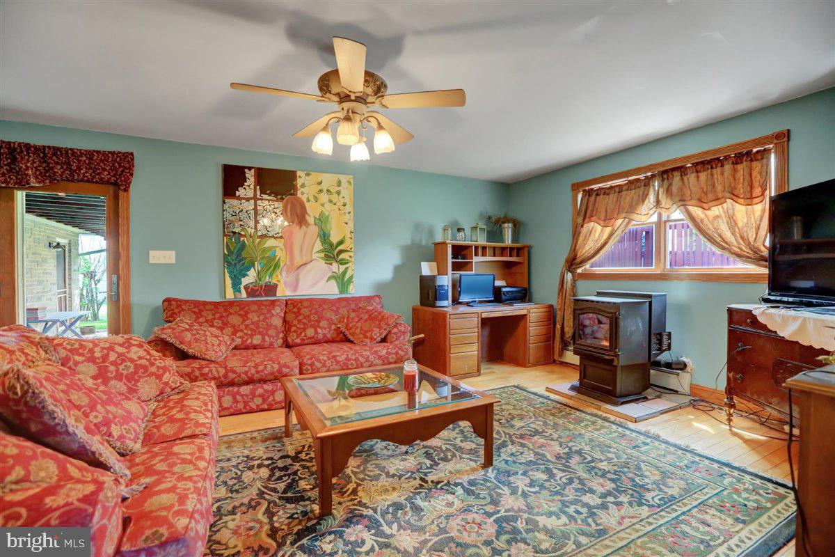 188 Heffelfinger Road Lebanon, PA 17046 - Photo 10 of 34 Gallery Image 10