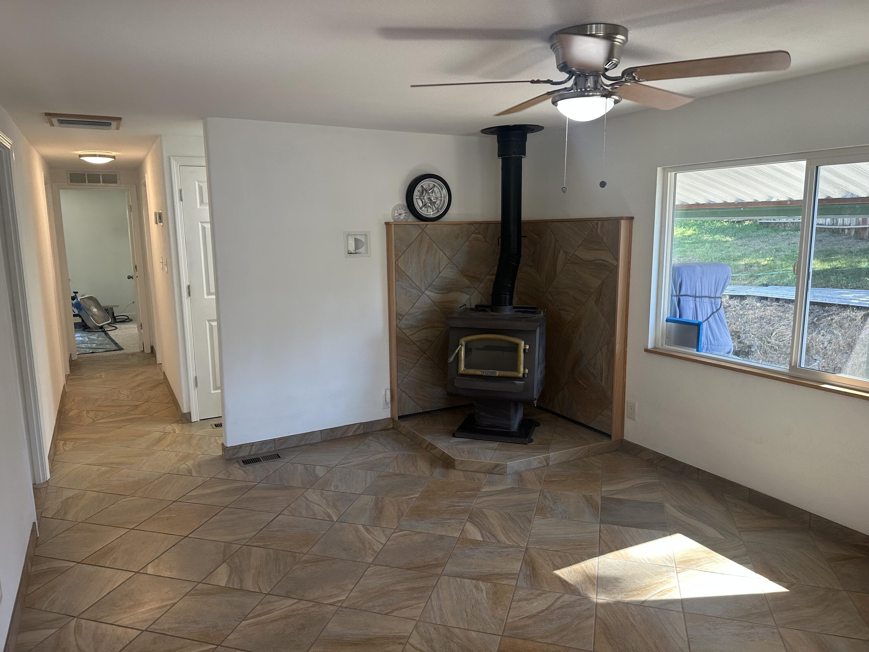 950 Patterson Road Willow Creek, CA 95573 - Photo 10 of 28