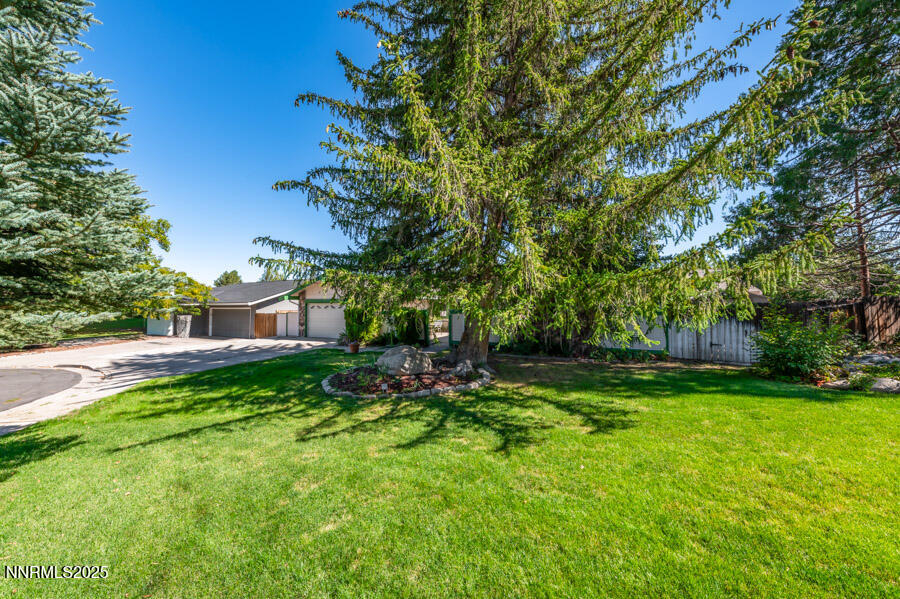1460 Shewmaker Court Reno, NV 89509 - Photo 4 of 55 s-1004