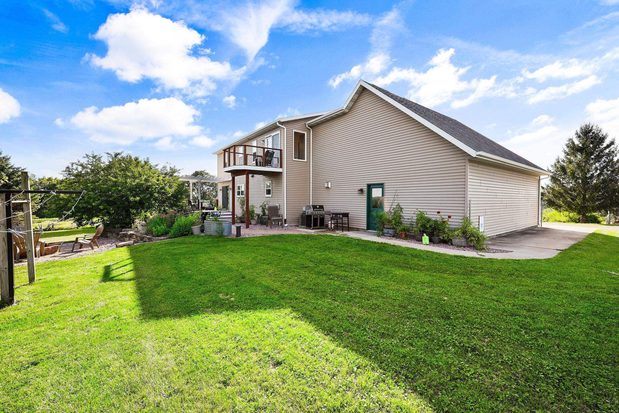 8542 Bakken Road Mount Horeb, WI 53572 - Photo 5 of 56