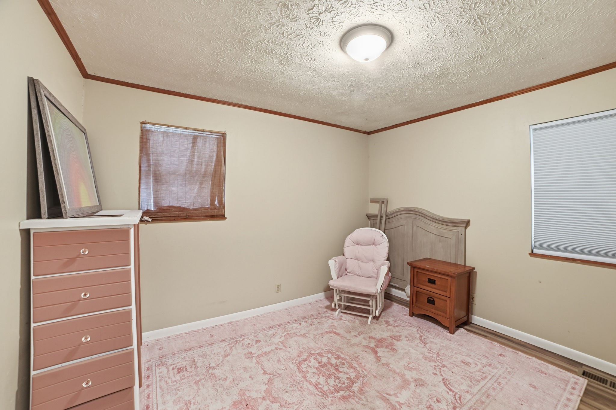 428 Scarborough Hollow Road Stewart, TN 37175 - Photo 20 of 28 a living room with furniture