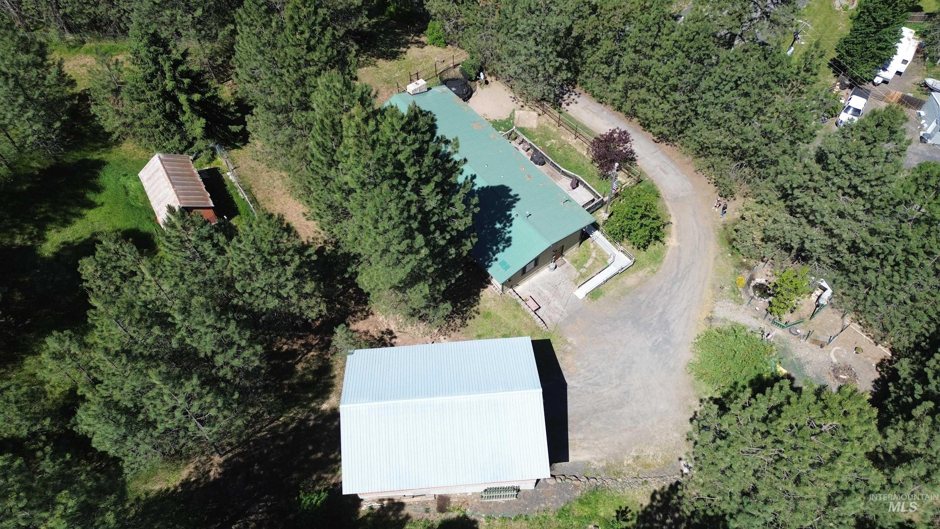 334 Big Meadow Road Troy, ID 83871 - Photo 9 of 36