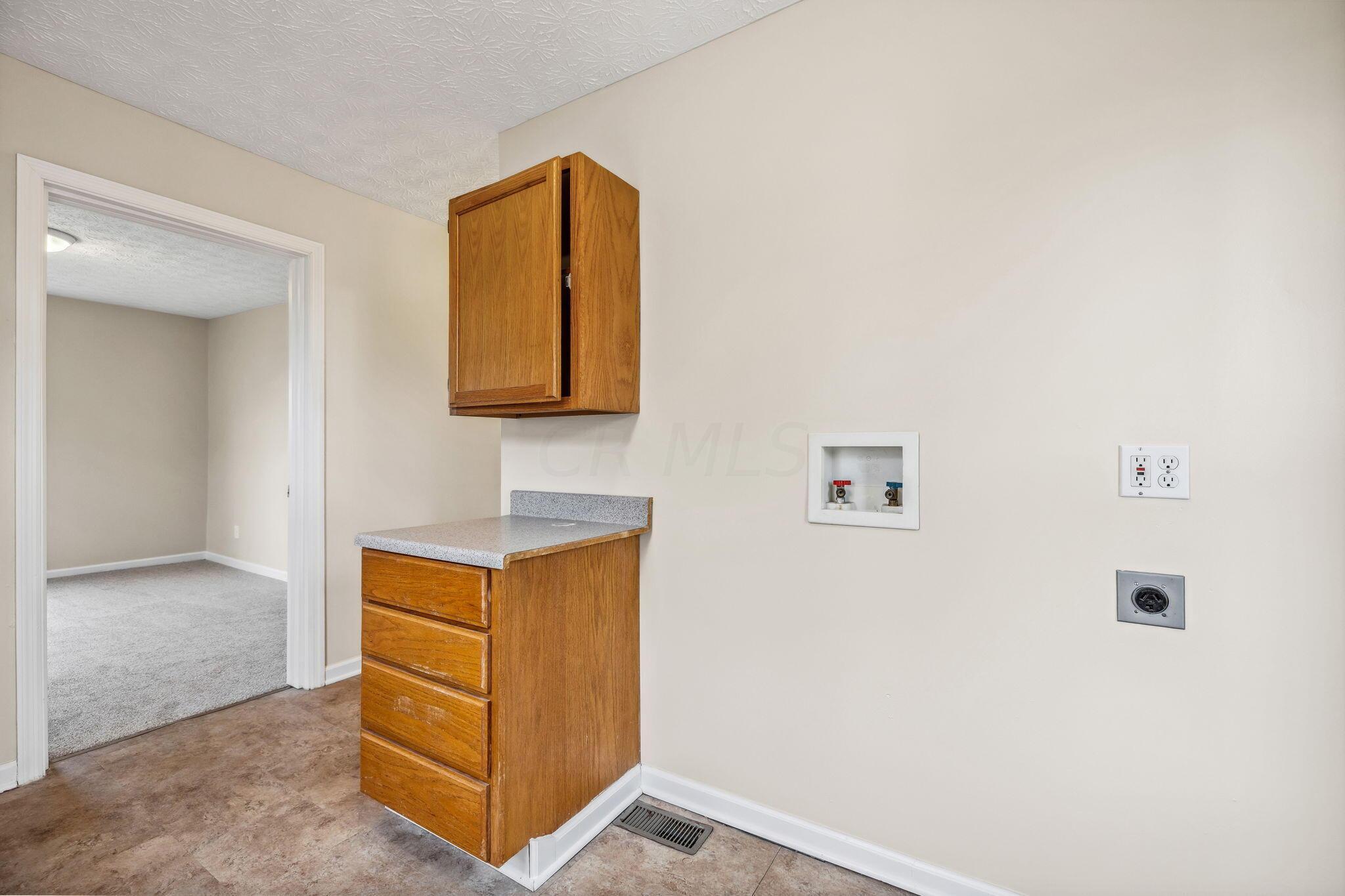 240 Delray Road Columbus, OH 43207 - Photo 18 of 28 40-web-or-mls-240-delray-rd