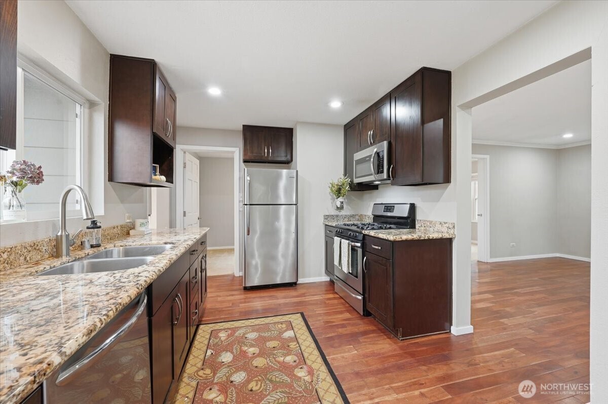 4342 338th Place Southeast Fall City, WA 98024 - Photo 8 of 20