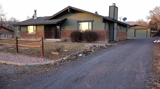 $395,000 | 470 Southwest 1st Court, Cedaredge, CO 81413