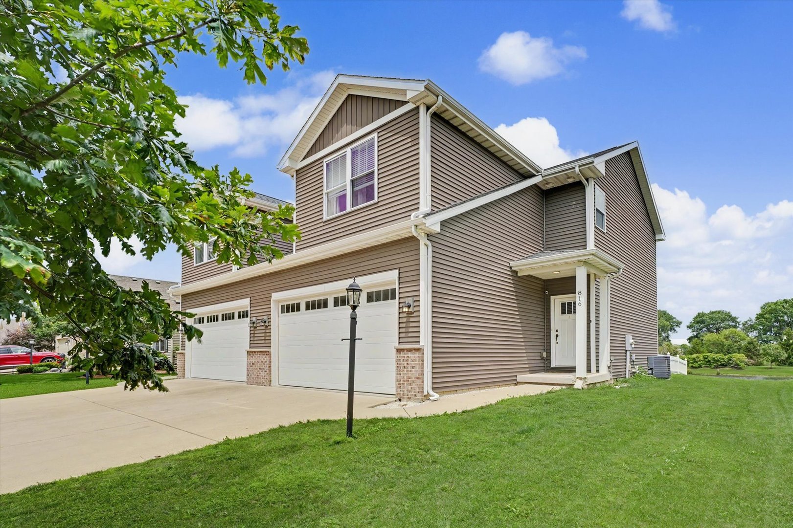 816 Sedgegrass Drive Champaign, IL 61822 - Photo 2 of 25