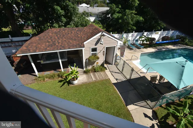 $685,000 | 7 Cindy Court, Burlington Township, NJ 08016