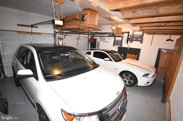 $685,000 | 7 Cindy Court, Burlington Township, NJ 08016