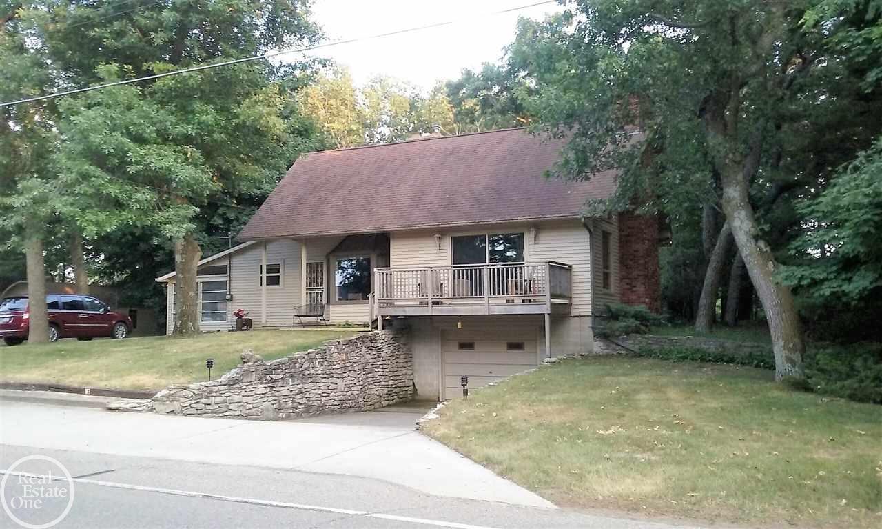 8993 Crescent Beach Road Pigeon, MI 48755 - Photo 2 of 57 31353902-1.JPG