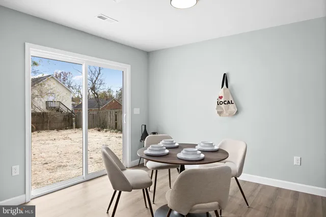 $549,999 | 622 Stuart Street, Fredericksburg, VA 22401