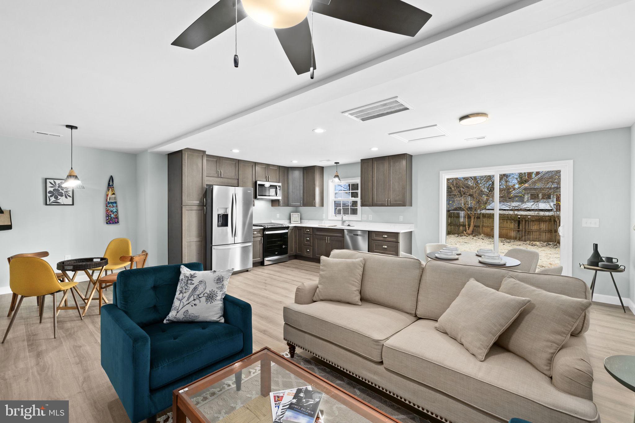 622 Stuart Street Fredericksburg, VA 22401 - Photo 2 of 44