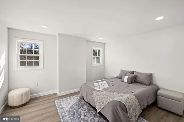 $549,999 | 622 Stuart Street, Fredericksburg, VA 22401