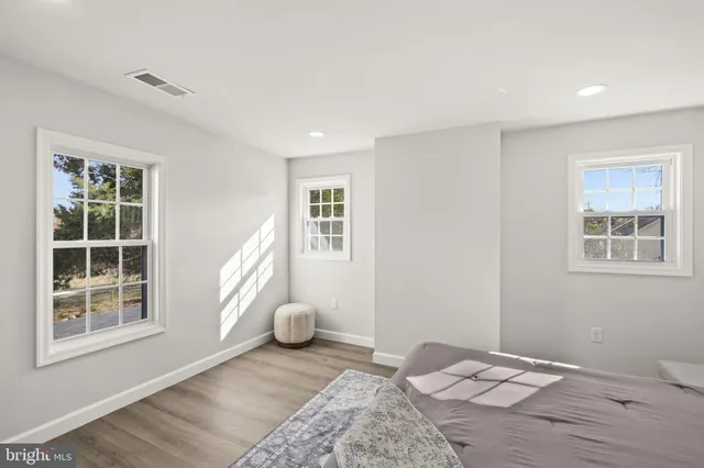 $549,999 | 622 Stuart Street, Fredericksburg, VA 22401