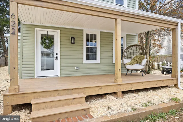 $549,999 | 622 Stuart Street, Fredericksburg, VA 22401