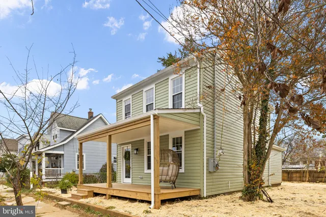 $549,999 | 622 Stuart Street, Fredericksburg, VA 22401