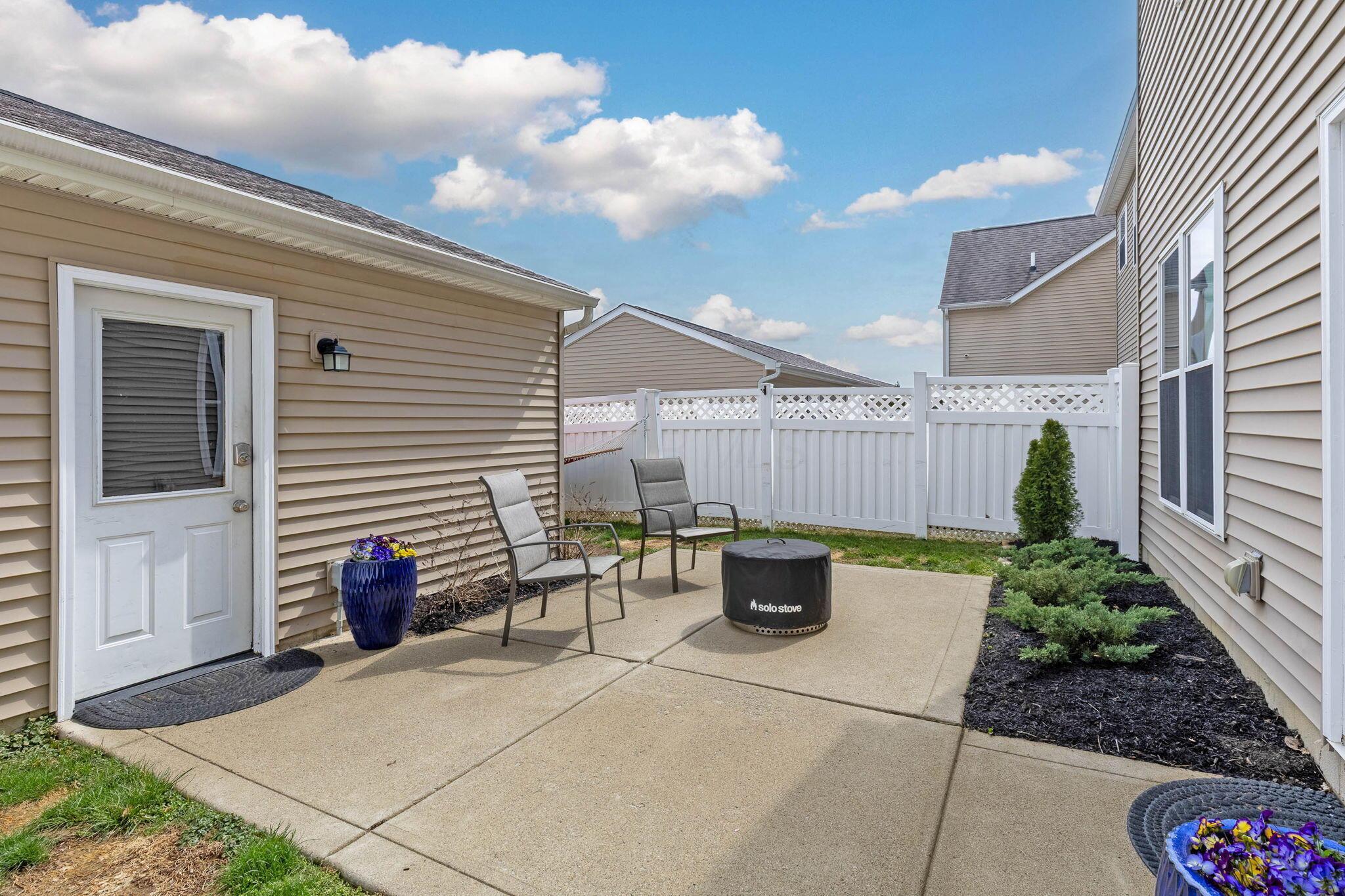 5658 Wexler Road Dublin, OH 43016 - Photo 42 of 54 Garage Entry