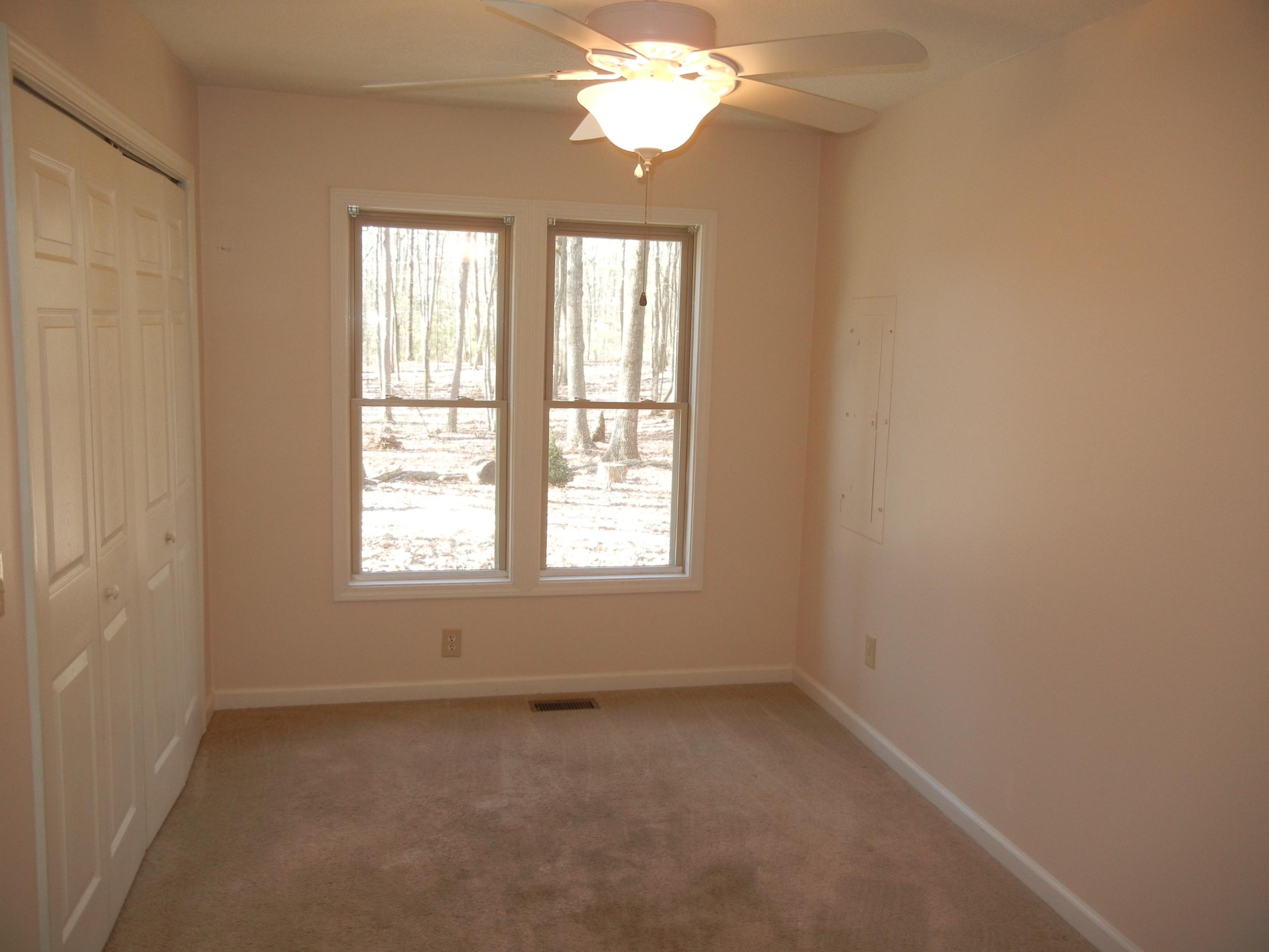 959 Reeves Road Monterey, TN 38574 - Photo 18 of 22 2nd Bedroom