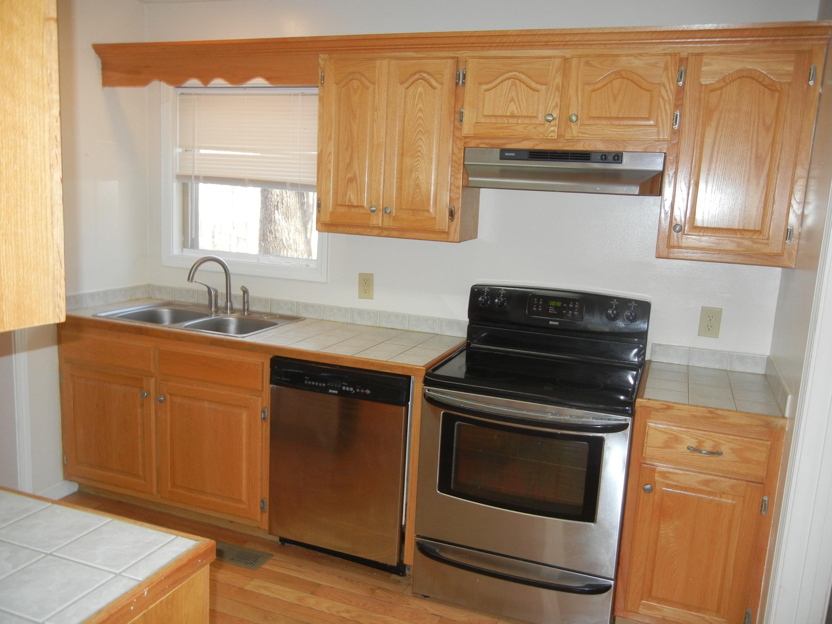 959 Reeves Road Monterey, TN 38574 - Photo 5 of 22 Kitchen