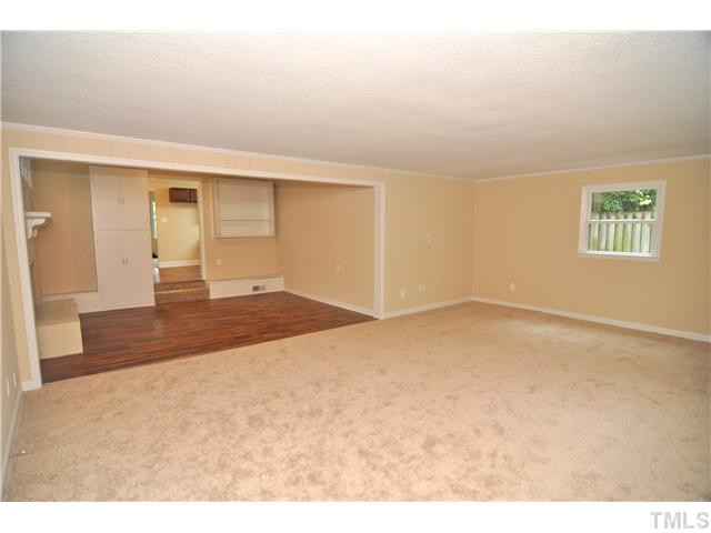 1706 Euclid Road Durham, NC 27713 - Photo 10 of 25 Den/Family/Great Room