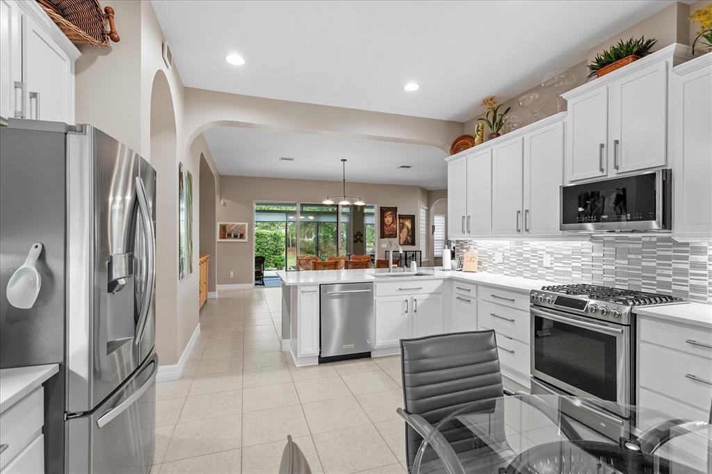 187 Balmy Coast Road Groveland, FL 34736 - Photo 15 of 46