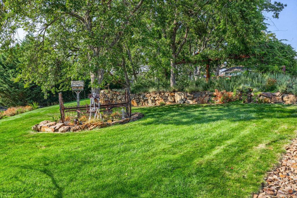 3540 North Foothill Road Medford, OR 97504 - Photo 69 of 79 69