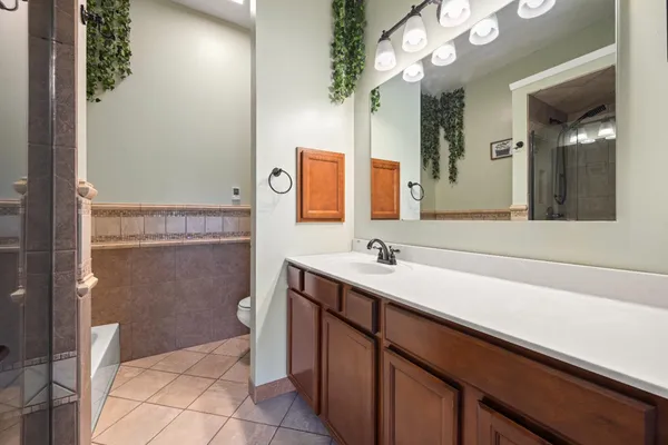$257,000 | 1530 Nowlin Avenue, Unit 104, Lawrenceburg, IN 47025