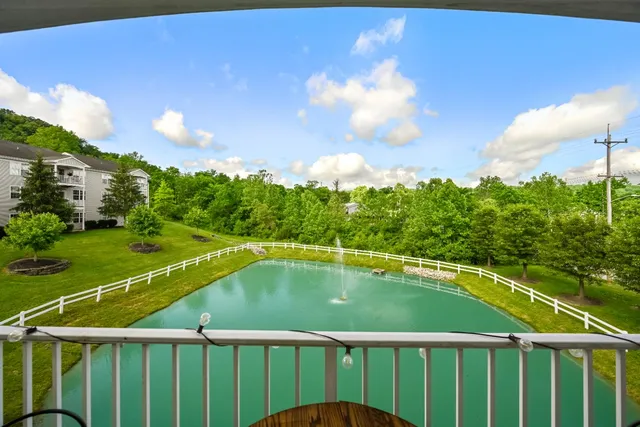 $262,700 | 1530 Nowlin Avenue, Unit 104, Lawrenceburg, IN 47025