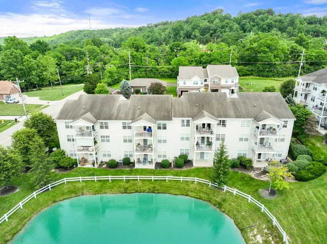 $262,700 | 1530 Nowlin Avenue, Unit 104, Lawrenceburg, IN 47025