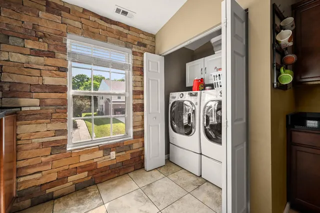 $262,700 | 1530 Nowlin Avenue, Unit 104, Lawrenceburg, IN 47025