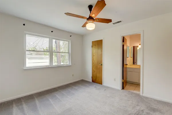 $2,600 | 928 West Main Street, Houston, TX 77006