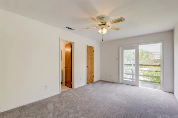 $2,600 | 928 West Main Street, Houston, TX 77006