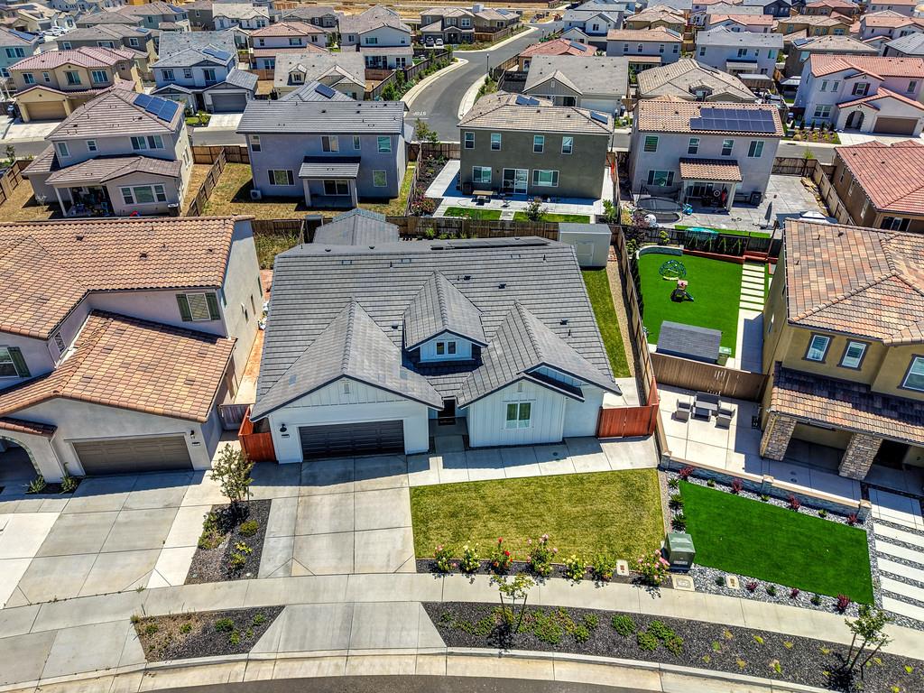 8229 Poppy Rdg Circle Elk Grove, CA 95757 - Photo 66 of 75