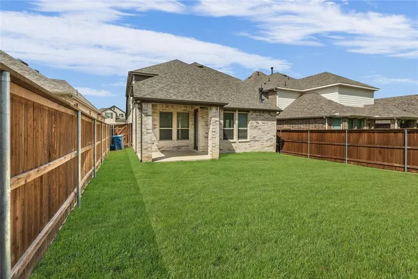 $379,900 | 3906 Southbend Drive, Denison, TX 75020