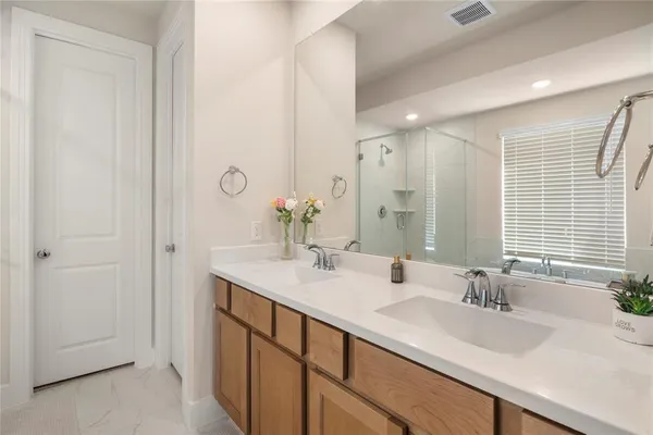 $379,900 | 3906 Southbend Drive, Denison, TX 75020