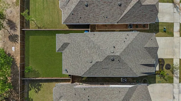 $379,900 | 3906 Southbend Drive, Denison, TX 75020