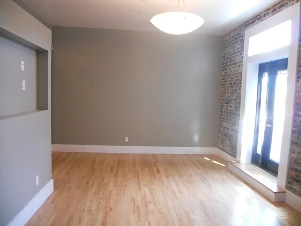 $1,550 | 112 1/2 East 1st Street, Unit 204, Port Angeles, WA 98362