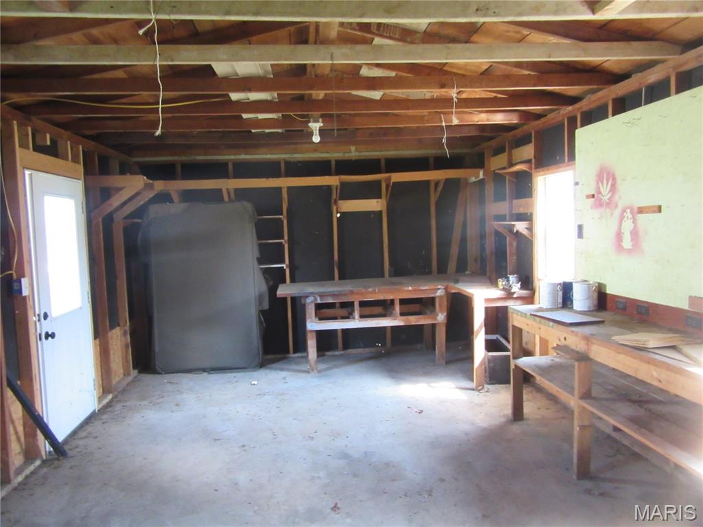 2744 Barron Road Poplar Bluff, MO 63901 - Photo 20 of 21 Gallery Image 20