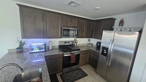 $304,888 | 5209 Silica Chalk Avenue, Las Vegas, NV 89115