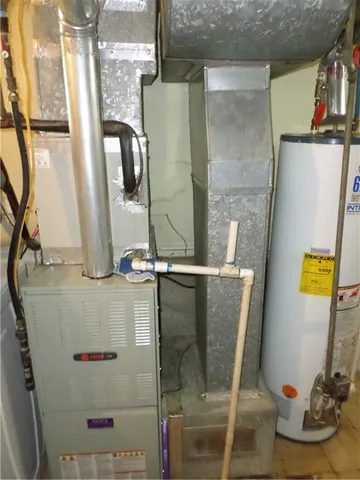 $209,500 | 301 Green Tree Road, Atchison, KS 66002